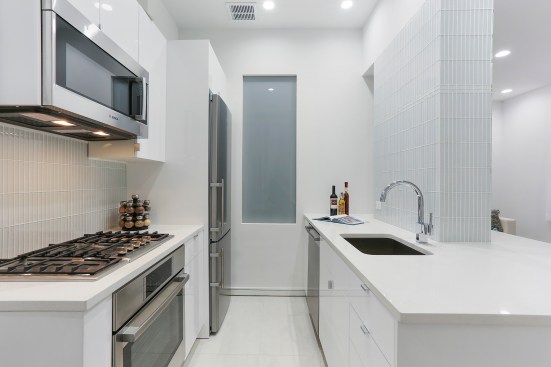 Open Kitchen- Clean lines 