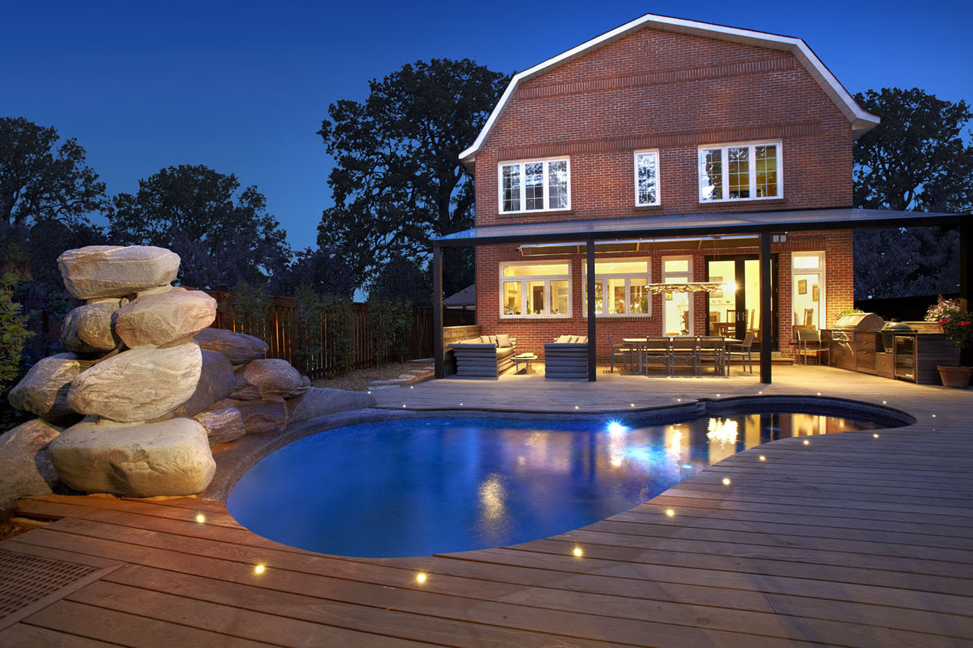 Toronto Residential Deck - Architect Magazine