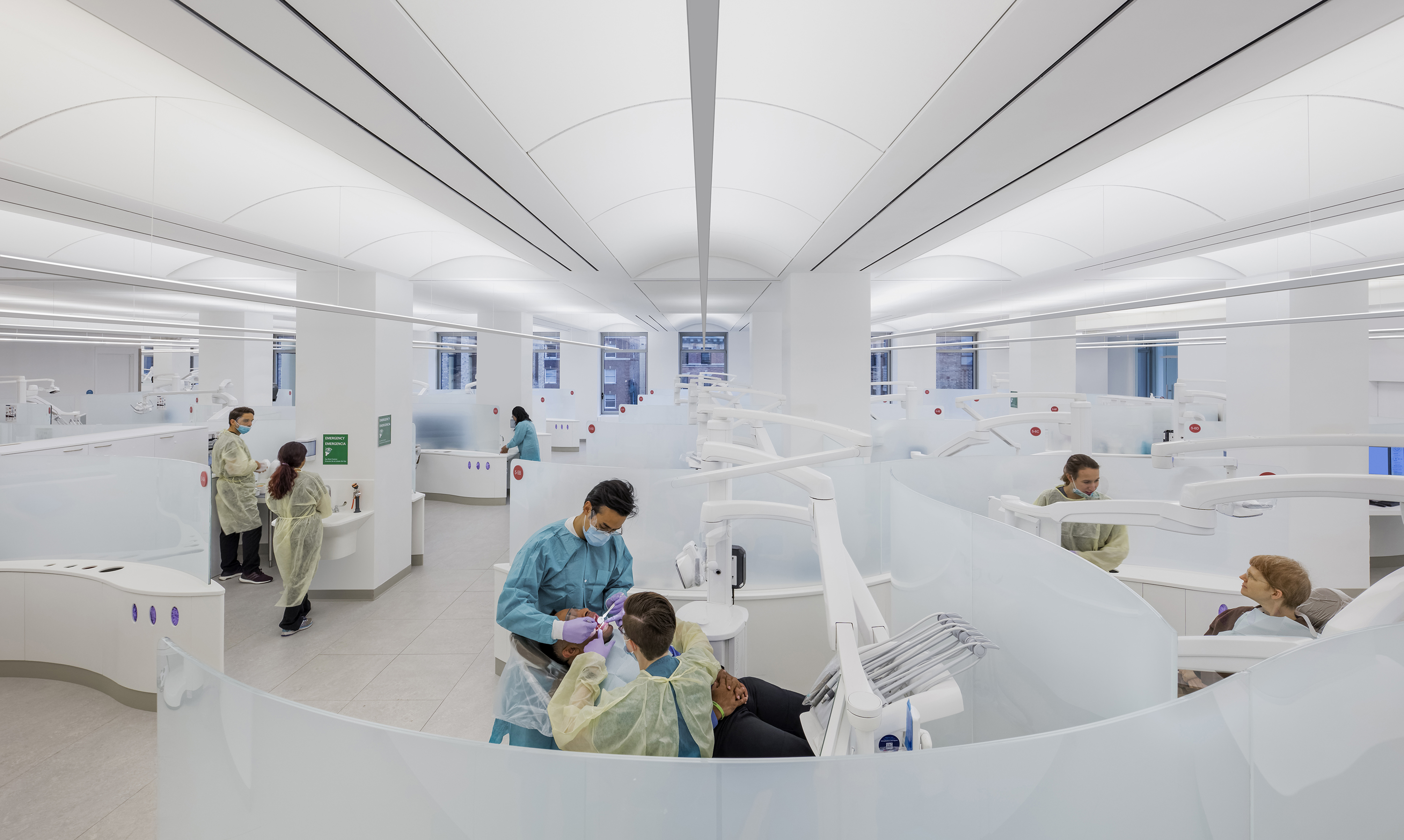 健康・医学 DENTAL SPACE DESIGN DENTAL SPACE DESIGN | 商店建築社 |本 | 通販 | Amazon