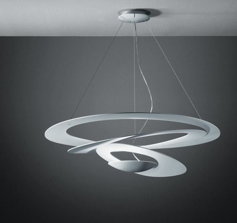 Pirce

Artemide

artemide.com

Suspension lamp with a downward spiral design - Designed by Guiseppe Maurizio Scutellà - Available in aluminum or polished white