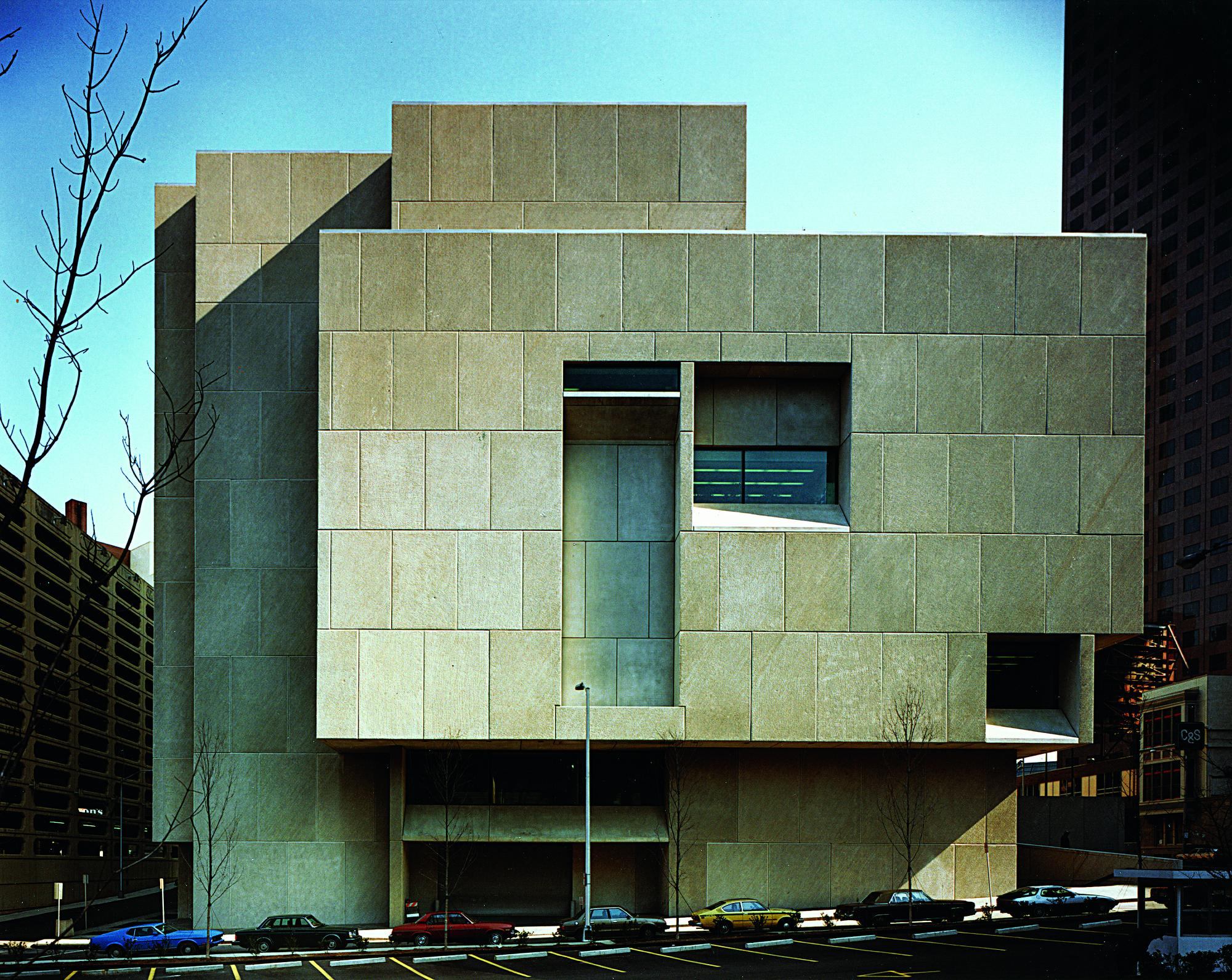 洋書 MARCEL BREUER DESIGN AND ARCHITECTURE Bauhaus pioneer: Marcel Breuer. TASCHEN Books