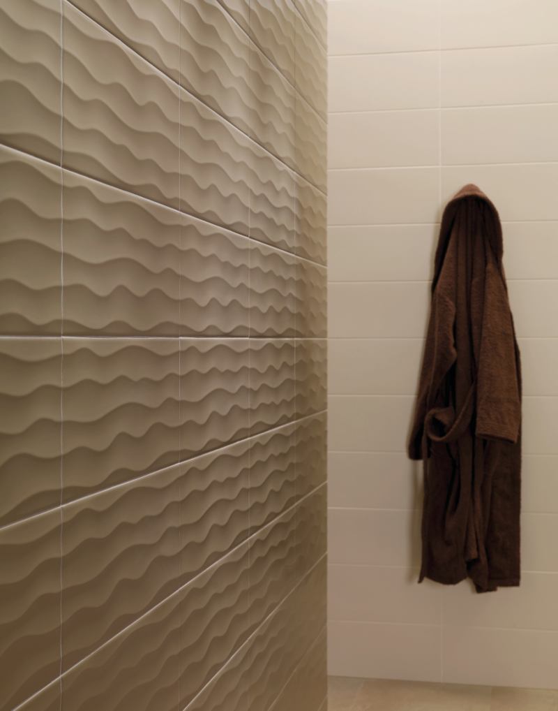The Imazi series of wall tiles by Vives alludes to the contours of the Sahara Desert in a palette of grays and earth tones.



8" x 20";

vives.es