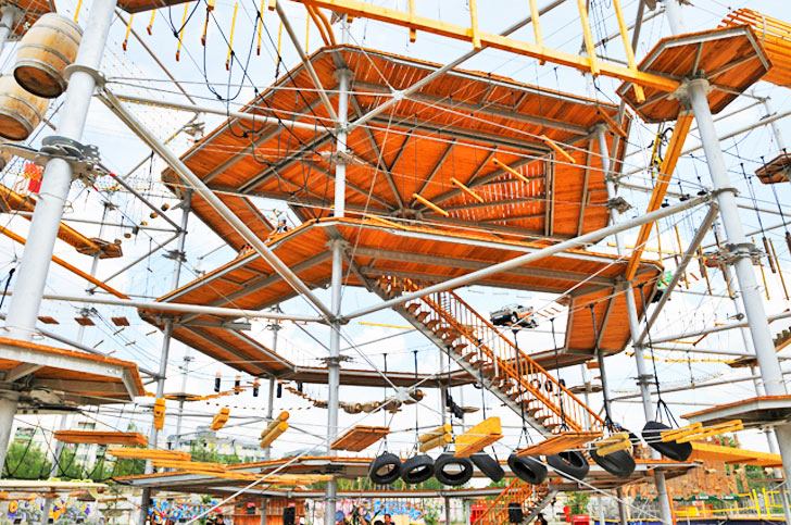 The MountMitte climber's paradise in Berlin.