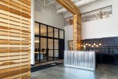 Reception+area+with+flexible+bar+space+for+gatherings