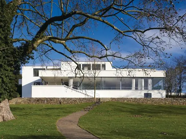洋書 Mies van der Rohe: Vila Tugendhat Brno Villa Tugendhat: Tour of UNESCO Masterpiece by Mies Van Der