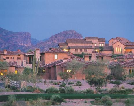 The Villas careful site plan, natural color palette, and aged-looking materials all complement its rolling desert terrain.