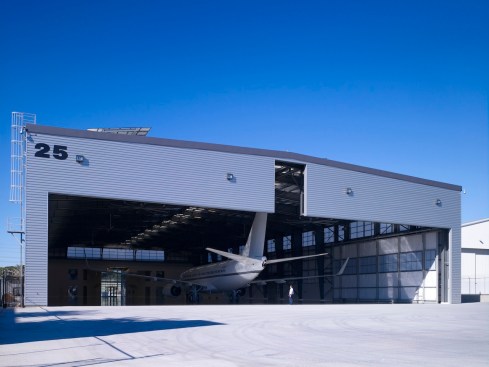Bob+Hope+Airport+-+Hangar+25+