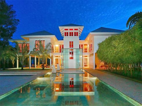 Front+elevation+of+main+house