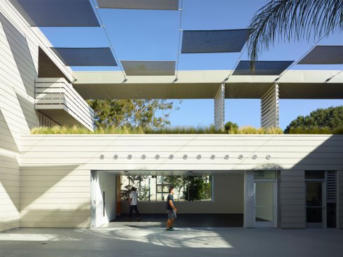 Pico+Place%2c+Brooks+%2b+Scarpa%2c+Santa+Monica