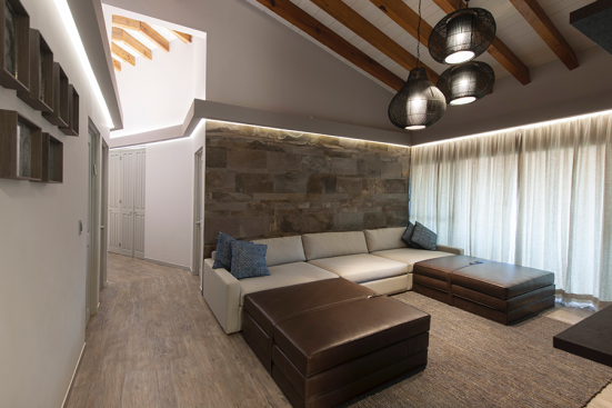 Cuernava House by Kababie Arquitectos