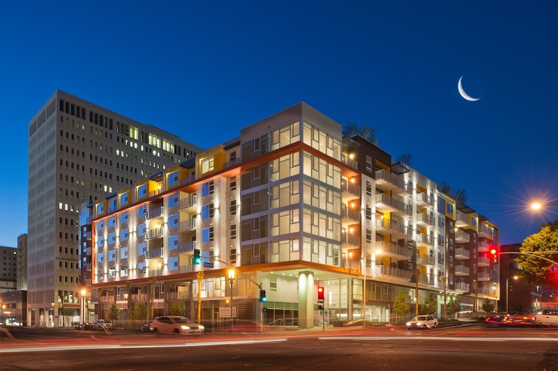 A mixed-use apartment complex that consists of 204 units, seven above-grade levels, and three below-grade levels, 1111 Wilshire in Los Angeles contains a 7,000-square-foot retail base, central courtyard, and roof decks. The design, by Nadel Inc., is pedestrian oriented and incorporates a contextual interpretation of contemporary urban fragments. Holland Partners developed the project.