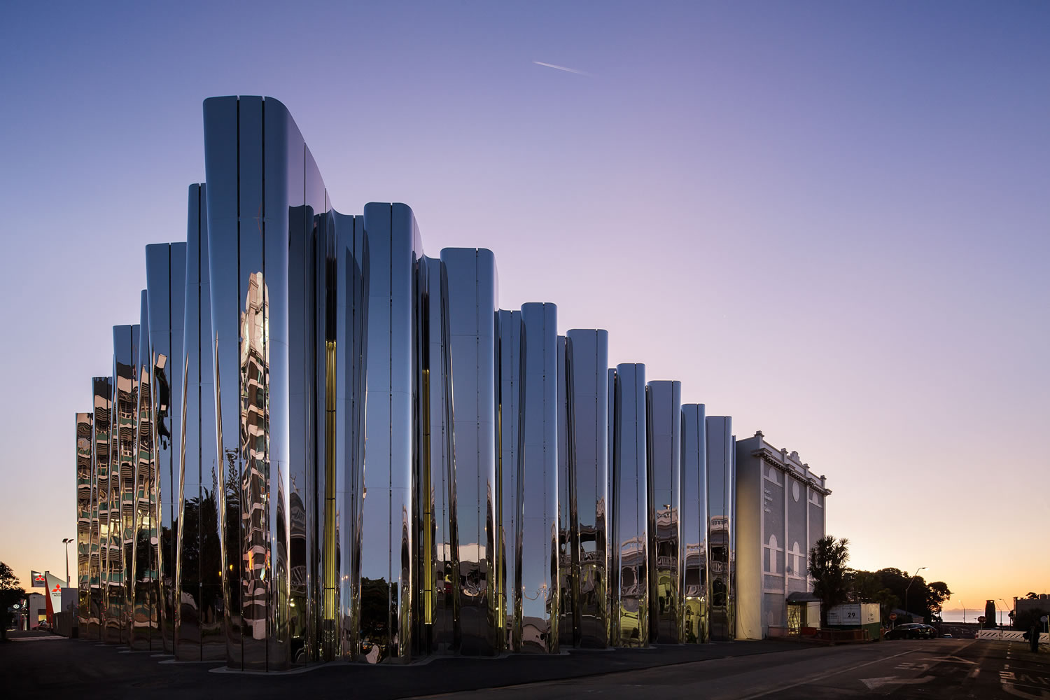 Classicism, Polynesian Architecture, and a Unique Artist's Kinetic Art
