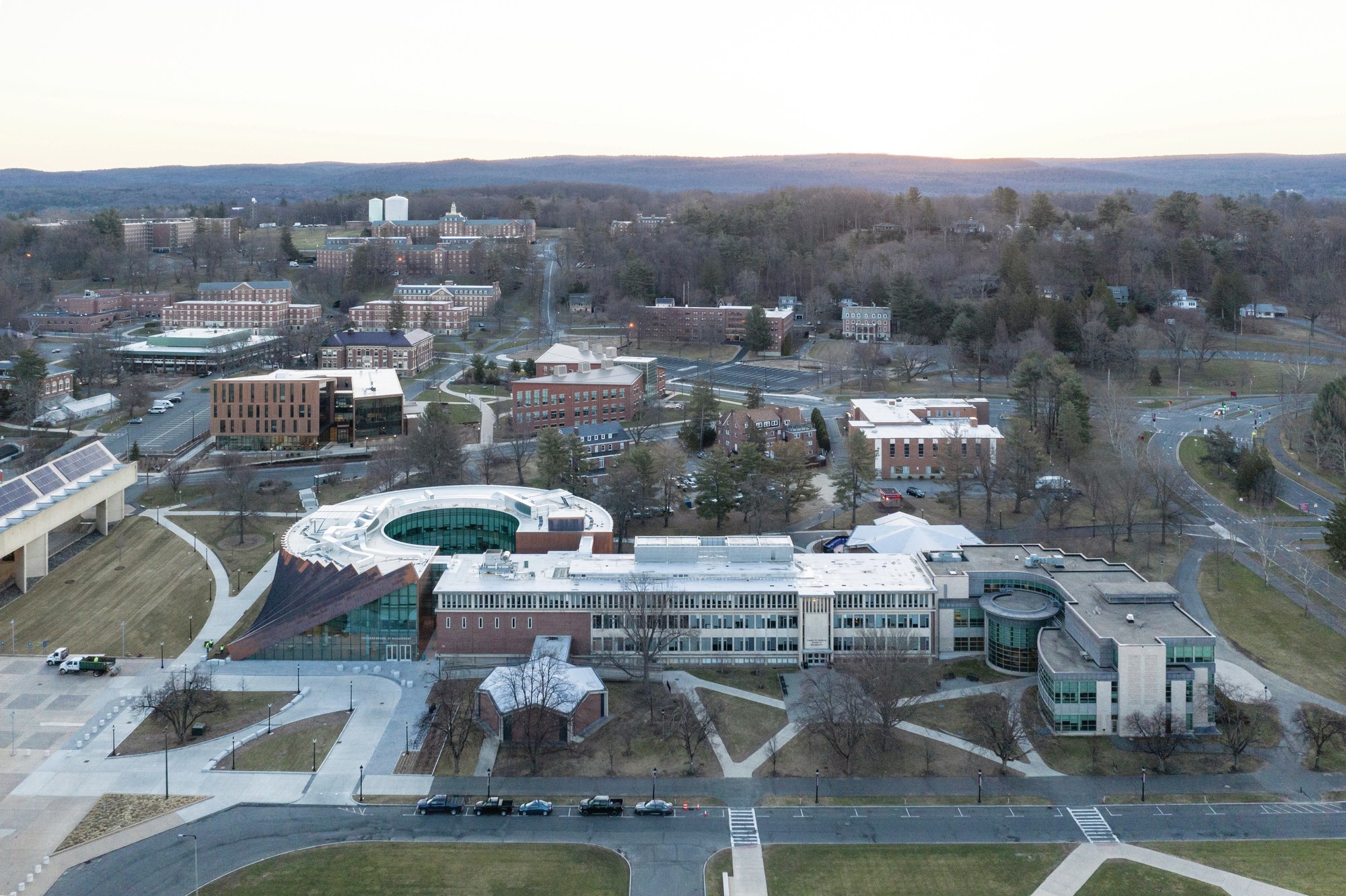Isenberg School of Management Business Innovation Hub - Architect Magazine