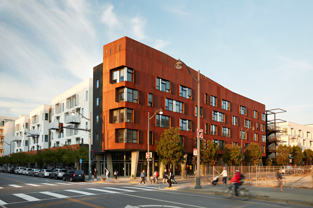 The building’s south façade is clad in Cor-Ten panels from Bok Modern.