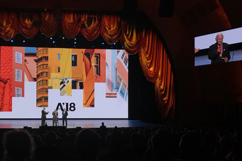 AIA executive vice president and CEO Robert Ivy and 2018 AIA president Carl Elefante present the 2018 AIA Gold Medal to James Polshek.
