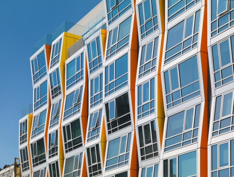 Located in the colorful Mission District of San Francisco, Vida brings to life a long-vacant space as an upscale, mixed-use residential and retail, urban infill project.
