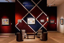 TEFAF Maastricht booth designed by Tom Postma for Galerie Gmurzynska