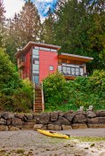 Arrow Point Residence exterior