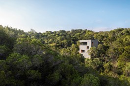 Falcon Ledge Residence. Austin, Texas. Alterstudio Architecture