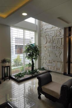 Stone mural