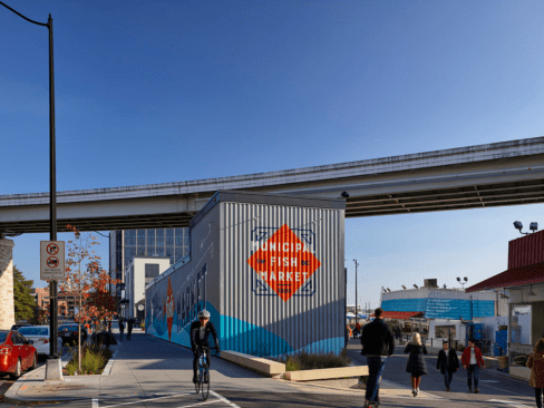 Entrance to Fish Market from Maine Ave