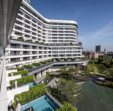 Base and Balcony Plunge Pools