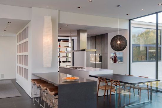 Walker Road modern open plan home kitchen and dining room