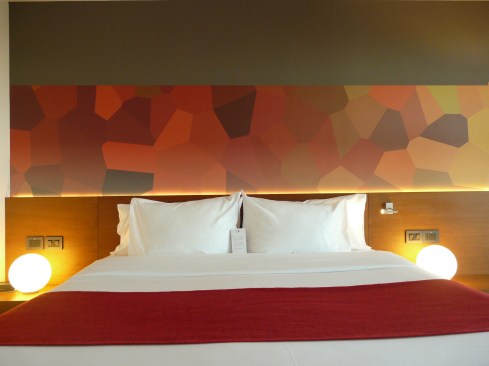 Room 04 detail