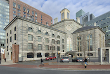  Custom Window™ by Wausau’s products carefully mimic the sightlines, true divided lights and arched tops of these original windows,