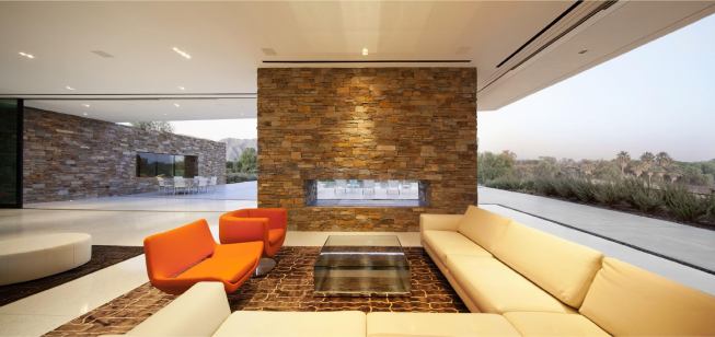 The living area’s sliding glass doors constitute 90 feet of disappearing wall.