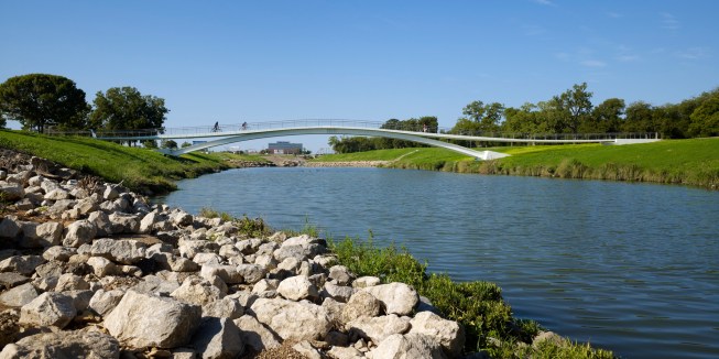 Phyllis J. Tilley Memorial Pedestrian Bridge