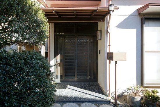 View of the entrance door