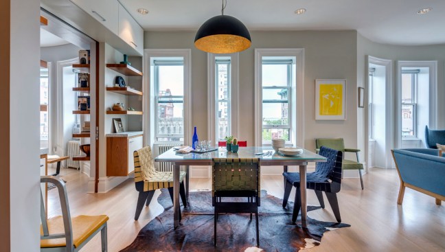 Brooklyn Heights Apartment, Location: Brooklyn NY, Architect: Ed Kopel Architects, Interior Design: DJ Harmon