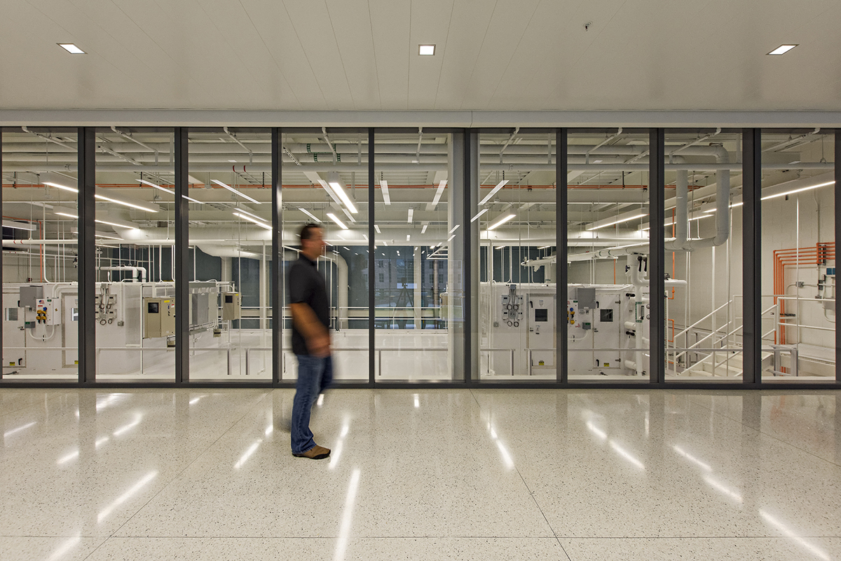 University of Illinois at Urbana-Champaign Electrical and Computer ...