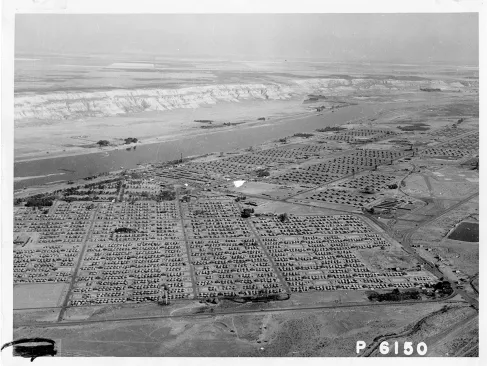 Hanford Construction Camp in Washington (ca. 1945)