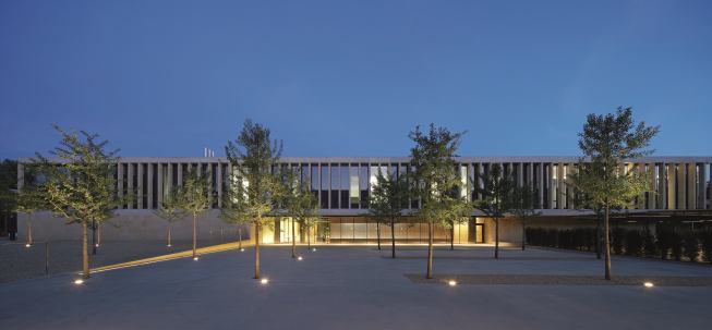 Photovoltair panels and extensive natural lighting helped the high-energy laboratory a BREEAM excellent rating.