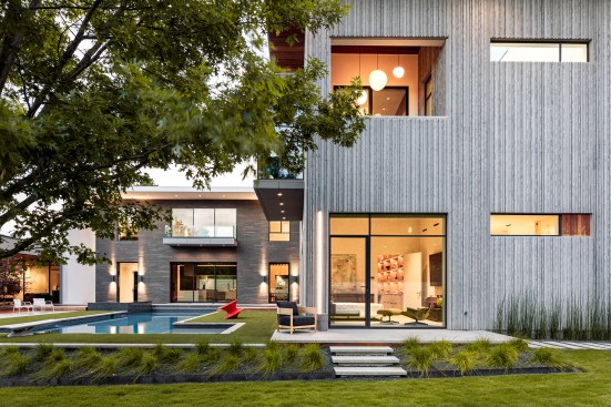 Taula House by M Gooden Design  |  Sideyard