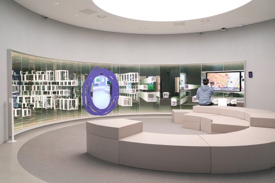 The curved corridor with accessory modules completes the Circuit journey.