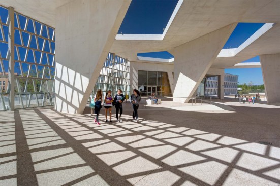 Deutsche Schule Madrid – German School Madrid – GRUENTUCH ERNST ARCHITECTS