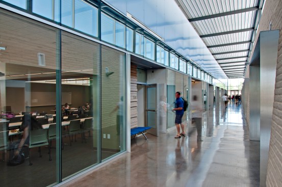 Interior+circulation.