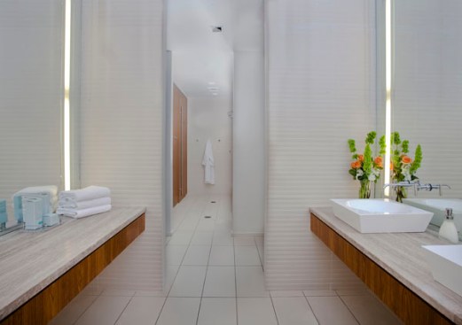Shower/Sinks/Makeup Area