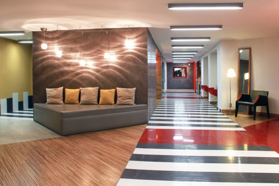 Hotel Howard Johnson - DIN interiorismo