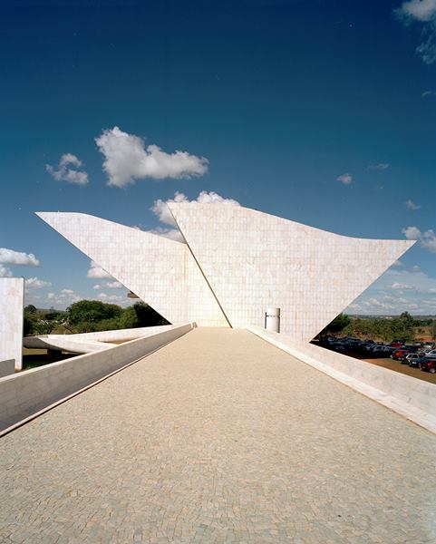 洋書 Oscar Niemeyer by Steno Paoletti Oscar Niemeyer Book – Italian Luxury Interiors
