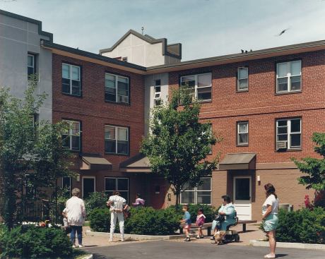 The+renovations+created+new+courtyards+and+green+spaces+for+residents+of+West+Broadway+housing.