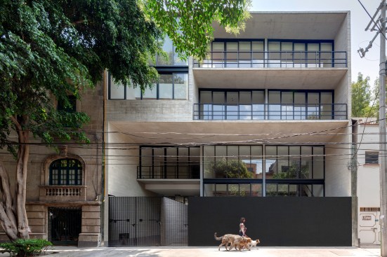 facade by day