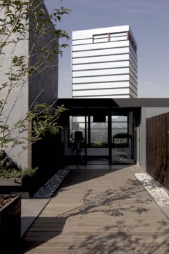 Edificio Yang Tse No. 13 - Boue Arquitectos