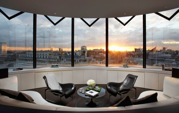 Meeting room.