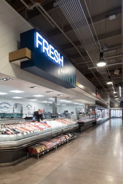 Metropolitan Market - Gig Harbor