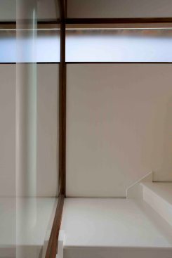 Clear story window with opal glass from basement room