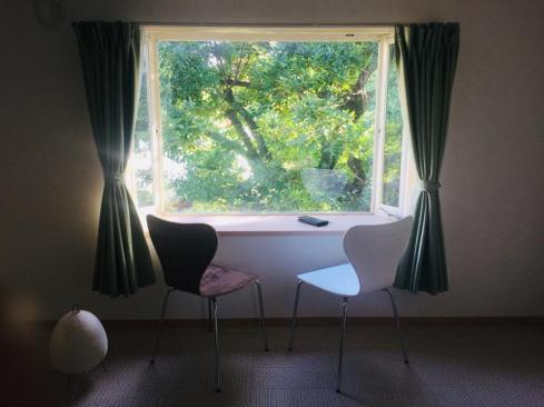 DESK WINDOW